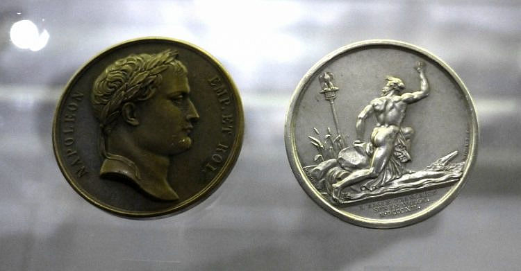medaile roku 1812 "Za obsazeni Moskvy" a "Za dobyti Volhy"