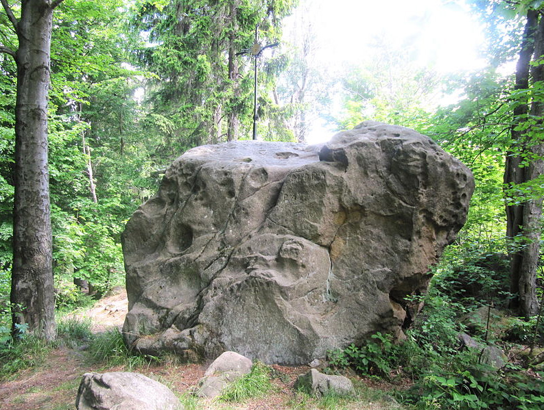 Klastov - Certuv kamen